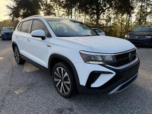 2023 Volkswagen Taos SE