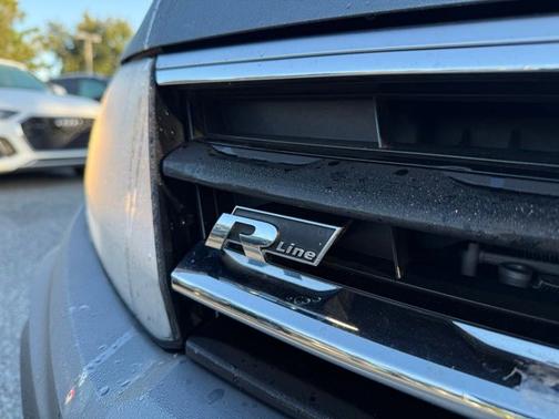 2020 Volkswagen Tiguan 2.0T SE R-Line Black