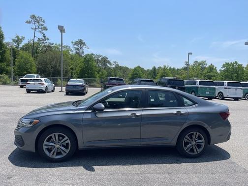 2024 Volkswagen Jetta SE