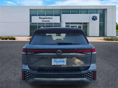 2025 Volkswagen Tiguan SE R-Line Black