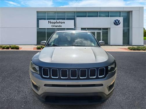 2018 Jeep Compass Latitude w/Sun/Wheel Pkg