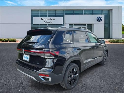 2025 Volkswagen Taos SE