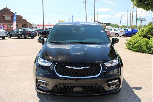 2025 Chrysler Pacifica L