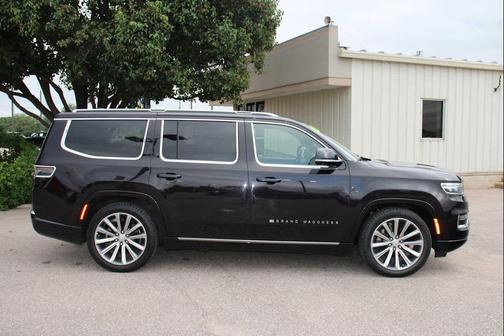 2023 Jeep Grand Wagoneer Series II 4x4