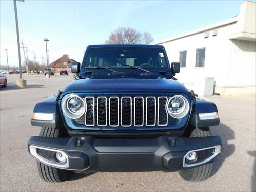 2025 Jeep Wrangler 4-Door Sahara 4x4