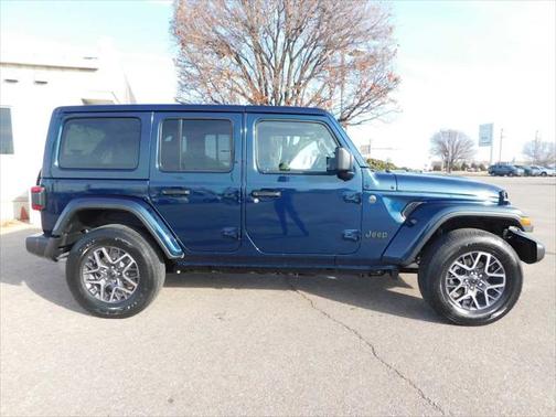 2025 Jeep Wrangler 4-Door Sahara 4x4
