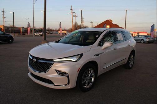 2022 Buick Enclave FWD Avenir