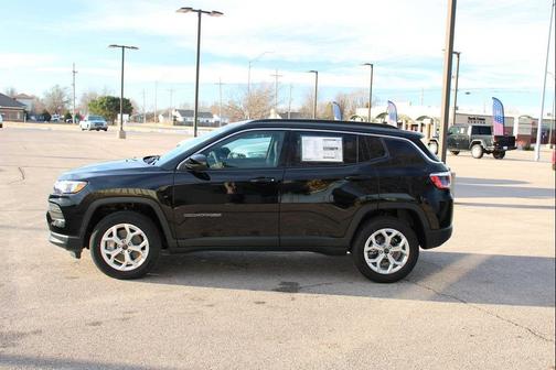 2025 Jeep Compass Latitude