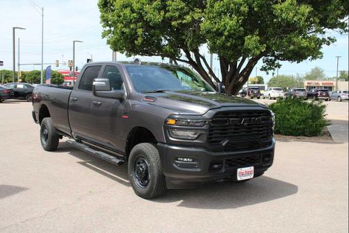 2025 RAM 2500 Tradesman Crew Cab 4x4 8' Box