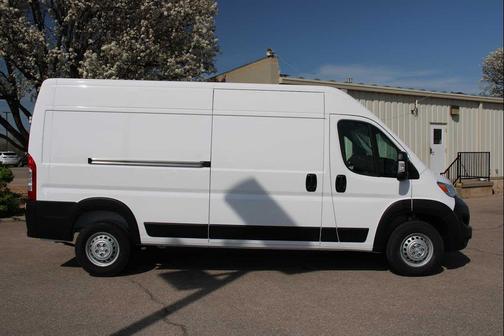 2025 RAM ProMaster 2500 Tradesman