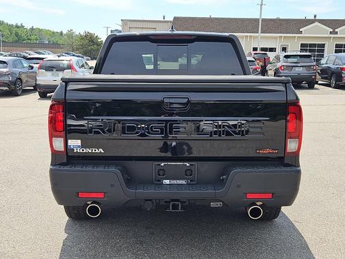 Crystal Black Pearl 2025 Honda Ridgeline TrailSport
