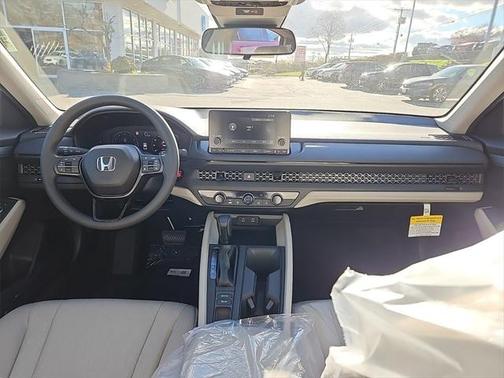 2025 Honda Accord LX 1.5T