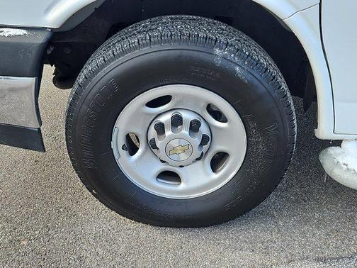 2023 Chevrolet Express 2500 RWD 2500 Regular Wheelbase WT