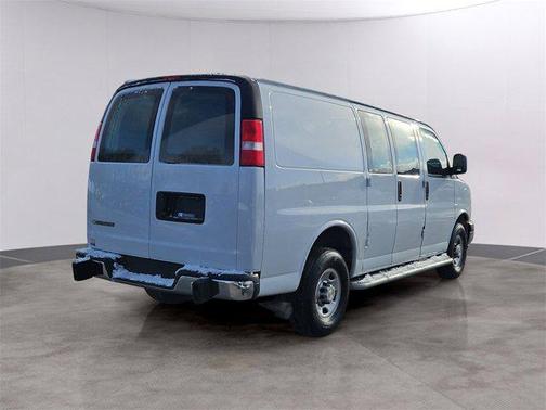 2023 Chevrolet Express 2500 RWD 2500 Regular Wheelbase WT