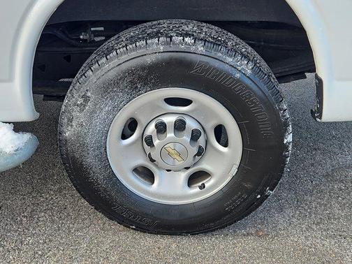 2023 Chevrolet Express 2500 RWD 2500 Regular Wheelbase WT