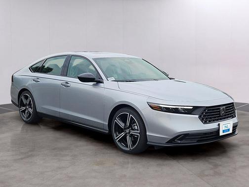 Solar Silver Metallic 2026 Honda Accord SE