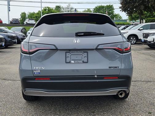 Urban Gray Pearl 2024 Honda HR-V AWD Sport