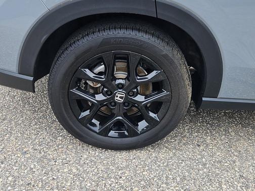 Urban Gray Pearl 2024 Honda HR-V AWD Sport