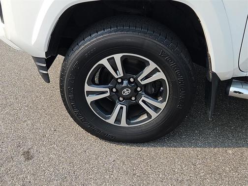 2016 Toyota Tacoma TRD Sport