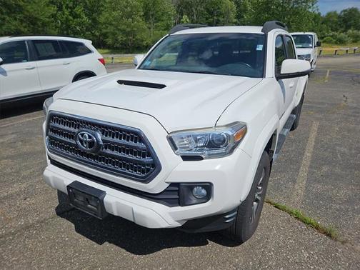 2016 Toyota Tacoma TRD Sport