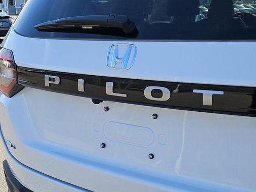 Platinum White Pearl 2026 Honda Pilot EX-L