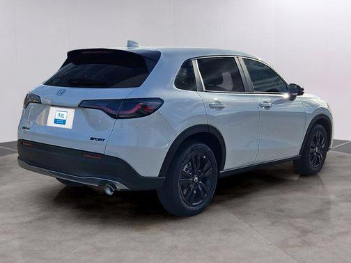 Platinum White Pearl 2026 Honda HR-V AWD Sport
