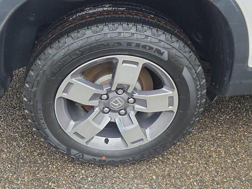 Platinum White Pearl 2024 Honda Ridgeline RTL
