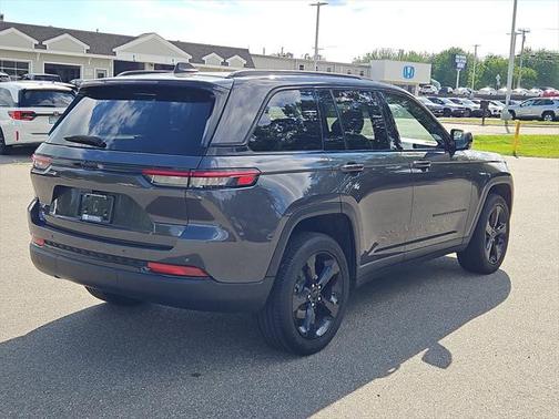 2023 Jeep Grand Cherokee Altitude