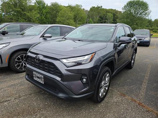 2023 Toyota RAV4 XLE Premium