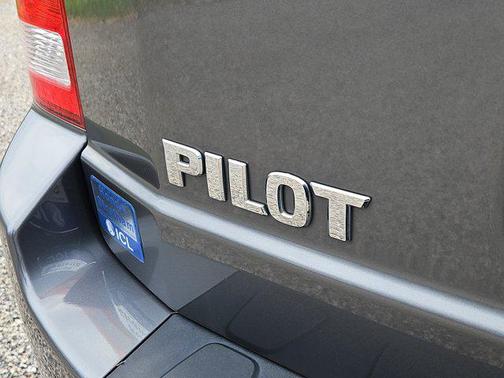 Alabaster Silver Metallic 2012 Honda Pilot EX-L