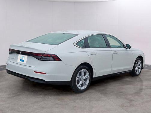 2025 Honda Accord LX 1.5T