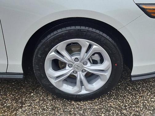 2025 Honda Accord LX 1.5T