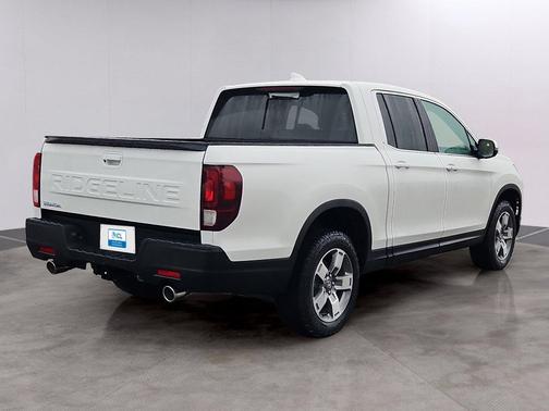 Platinum White 2026 Honda Ridgeline RTL