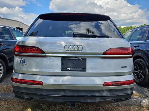 2021 Audi Q7 55 Premium Plus