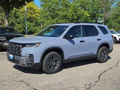 Sonic Gray Pearl 2026 Honda Pilot TrailSport