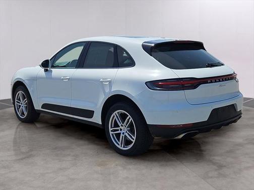 2021 Porsche Macan Base