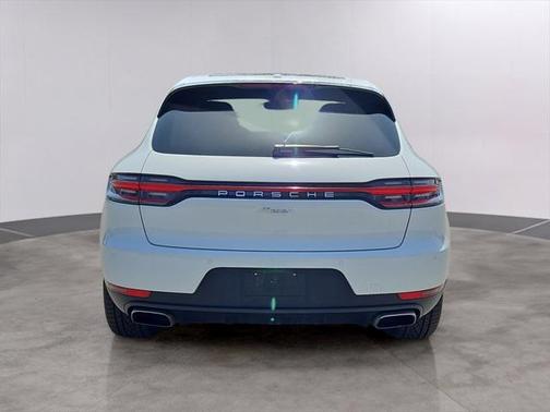 2021 Porsche Macan Base
