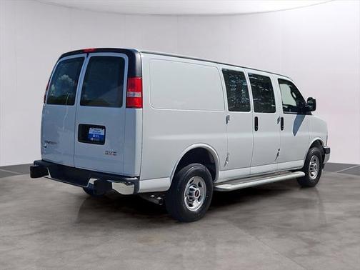 2023 GMC Savana 2500 Work Van