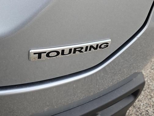 Solar Silver Metallic 2026 Honda Pilot Touring 8-Passenger