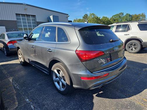 2017 Audi Q5 2.0T Premium Plus