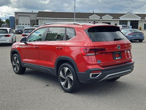 2024 Volkswagen Taos 1.5T SE