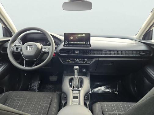 Crystal Black Pearl 2023 Honda HR-V LX