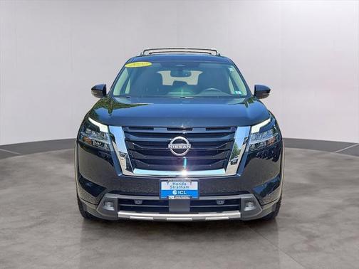 2022 Nissan Pathfinder SL 4WD