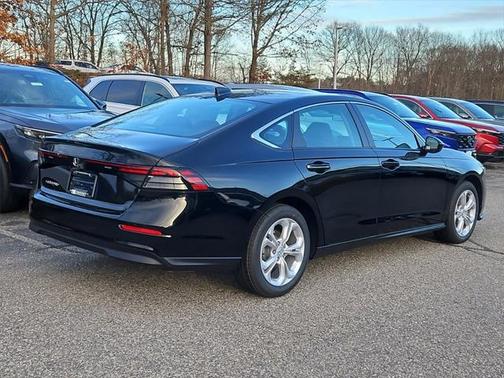 2025 Honda Accord LX 1.5T
