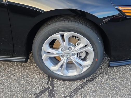 2025 Honda Accord LX 1.5T