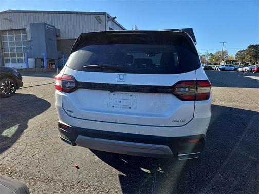 2023 Honda Pilot AWD Elite