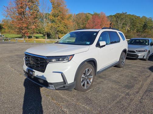 2023 Honda Pilot AWD Elite