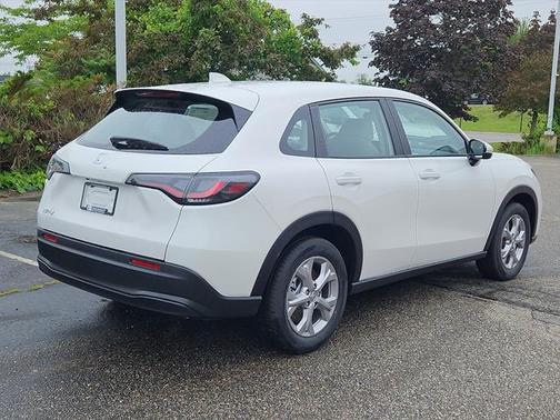 2025 Honda HR-V LX