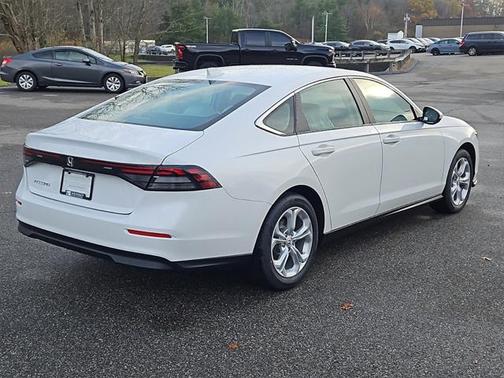 2024 Honda Accord LX 1.5T