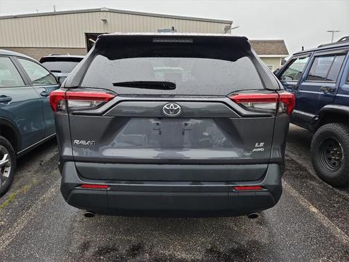 2019 Toyota RAV4 LE